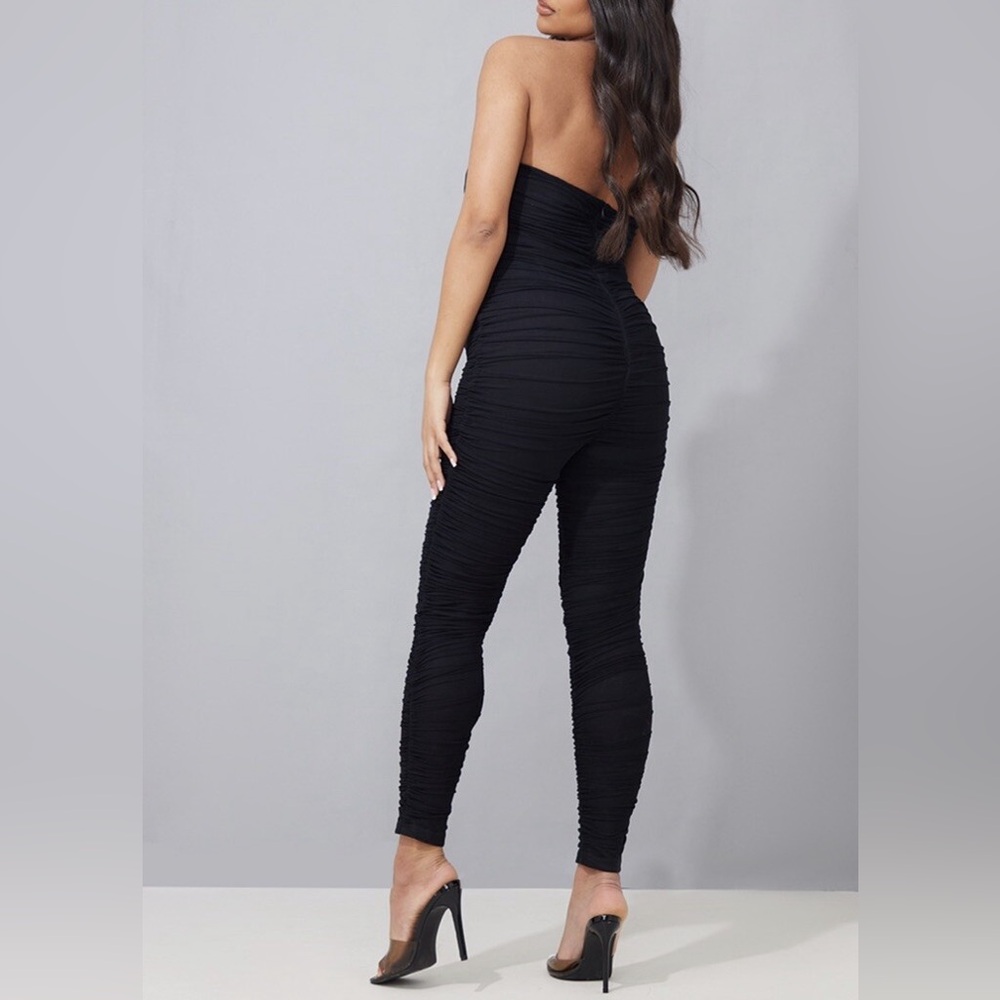 PrettyLittleThing maternity NWT Black Strapless Ruched Jumpsuit size 4 / small - Picture 3 of 3